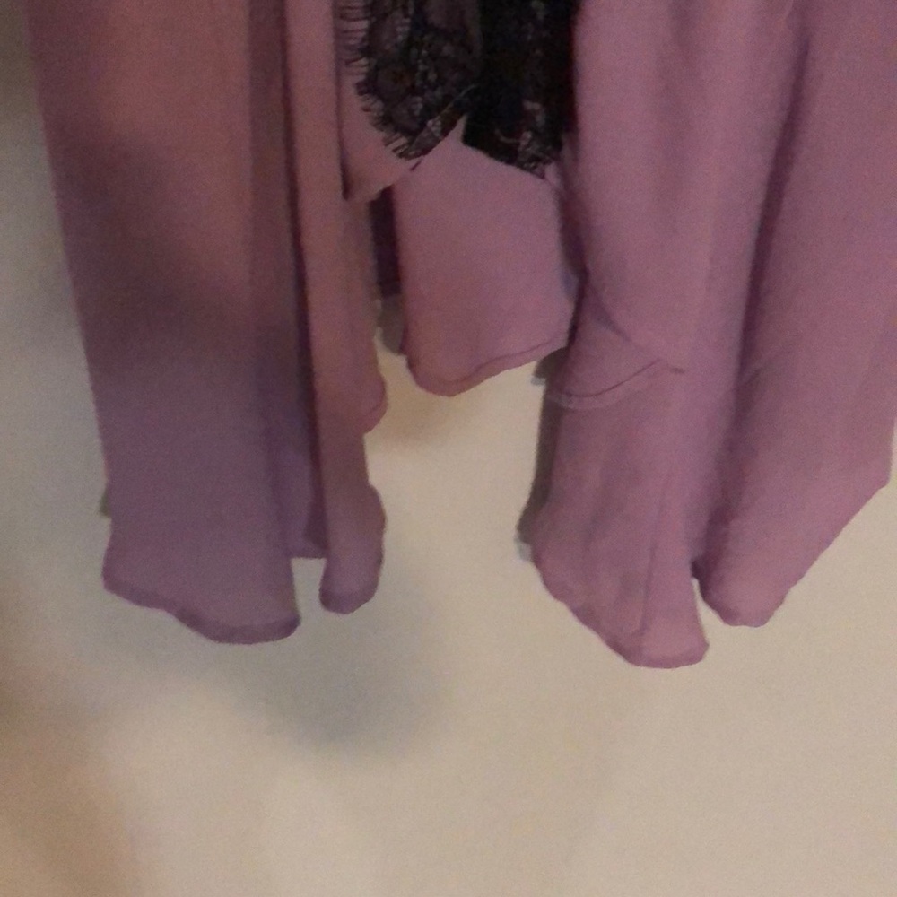 Beautiful Soft Tank - Picture 4 of 6